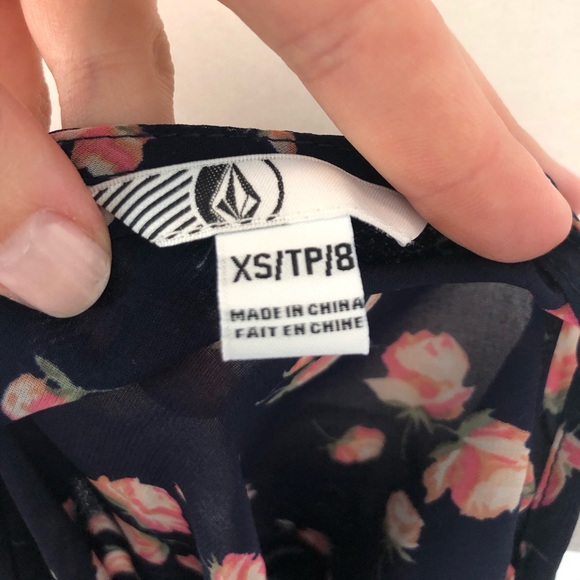 Volcom Two-Piece Silk Maxi Dress w/Cotton Slip - Picture 6 of 8